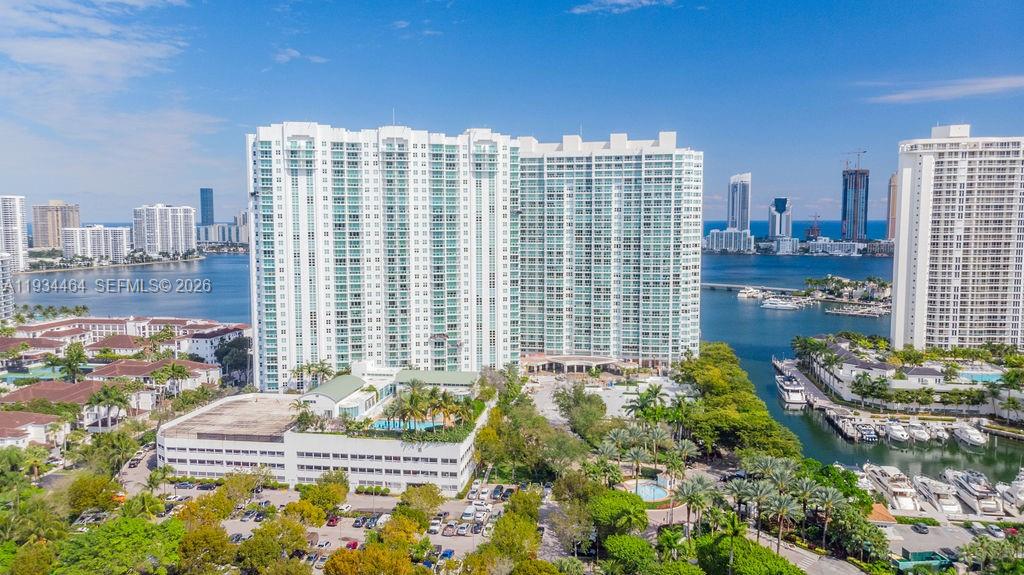 3301 NE 183rd St # 2303