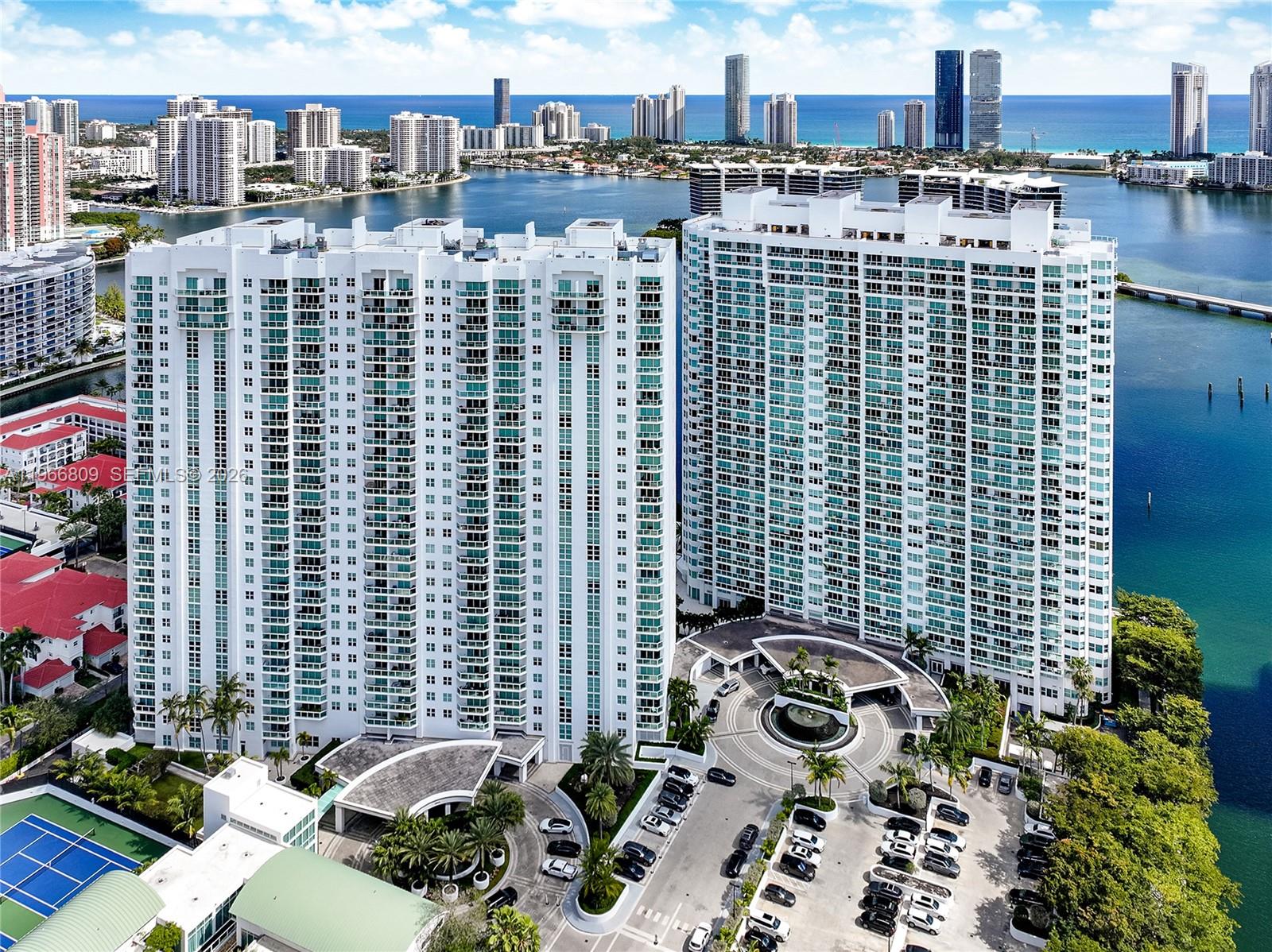 3301 NE 183rd St # 1701