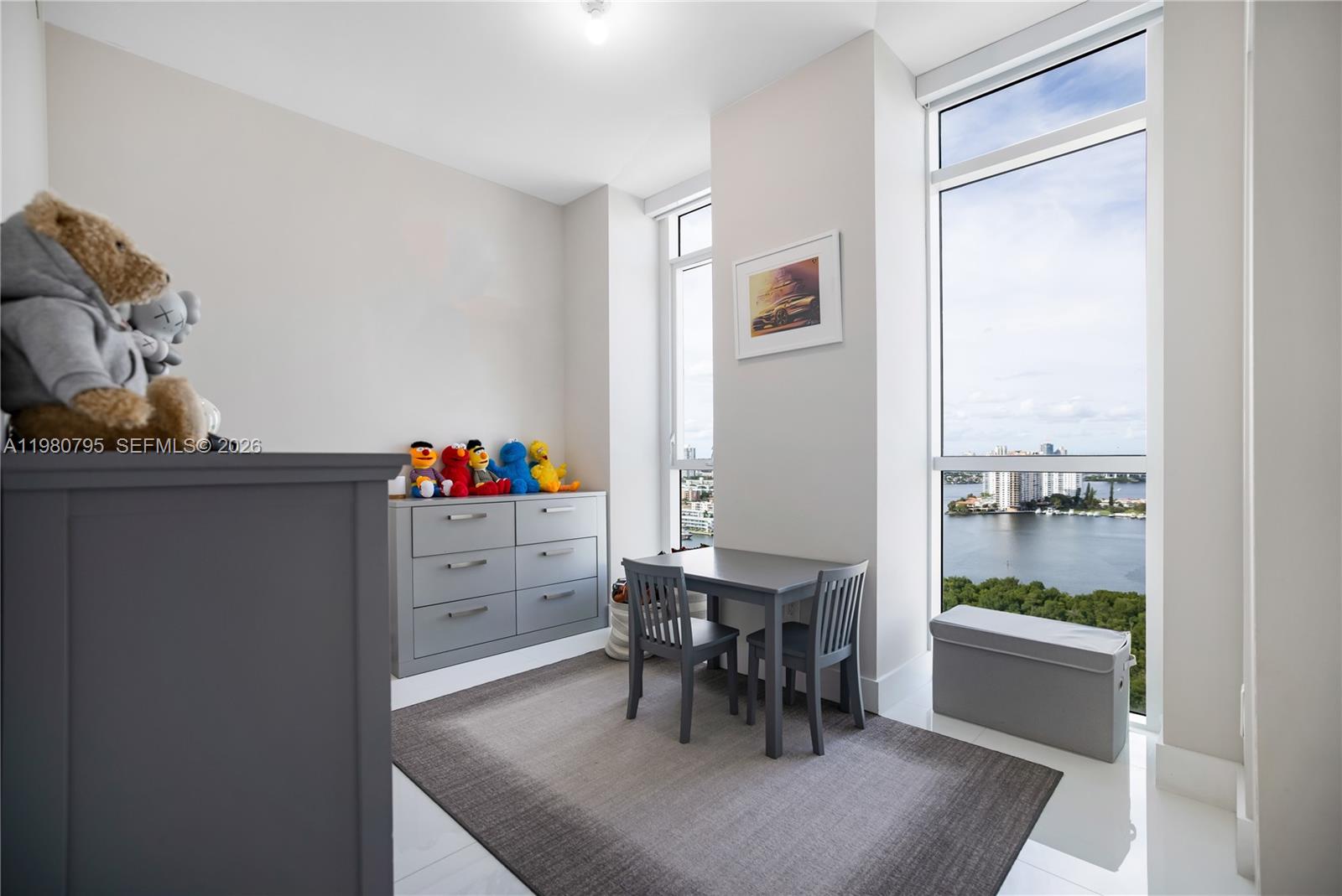 400 Sunny Isles Blvd # 2019