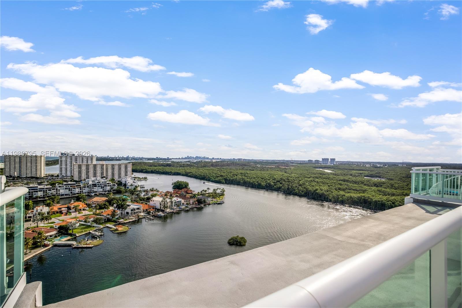 400 Sunny Isles Blvd # 2019