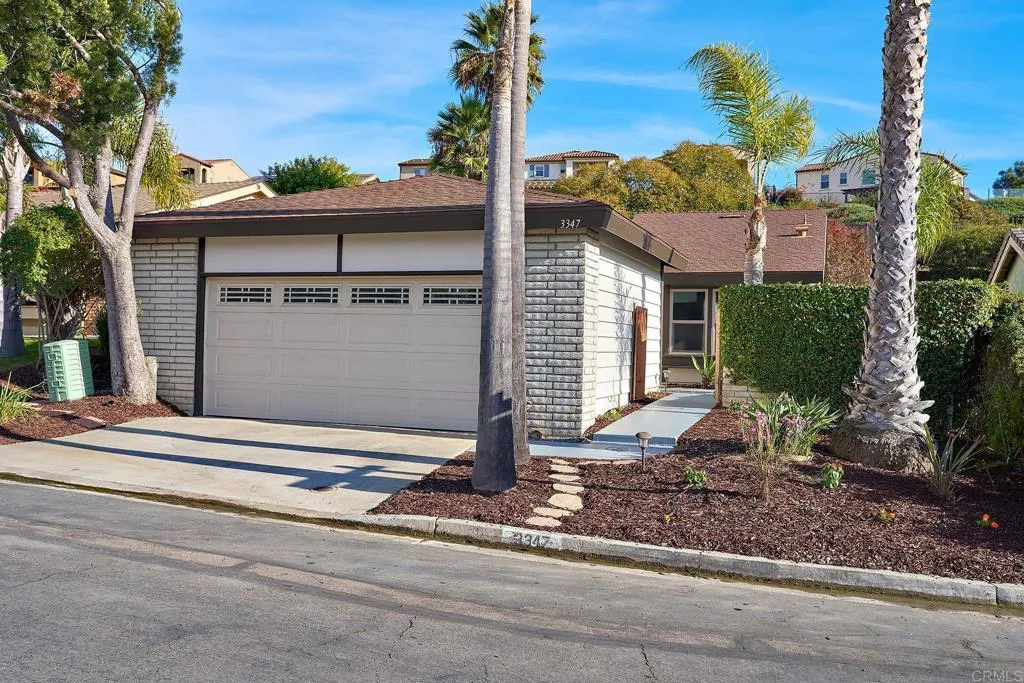 3347 Del Rio Court