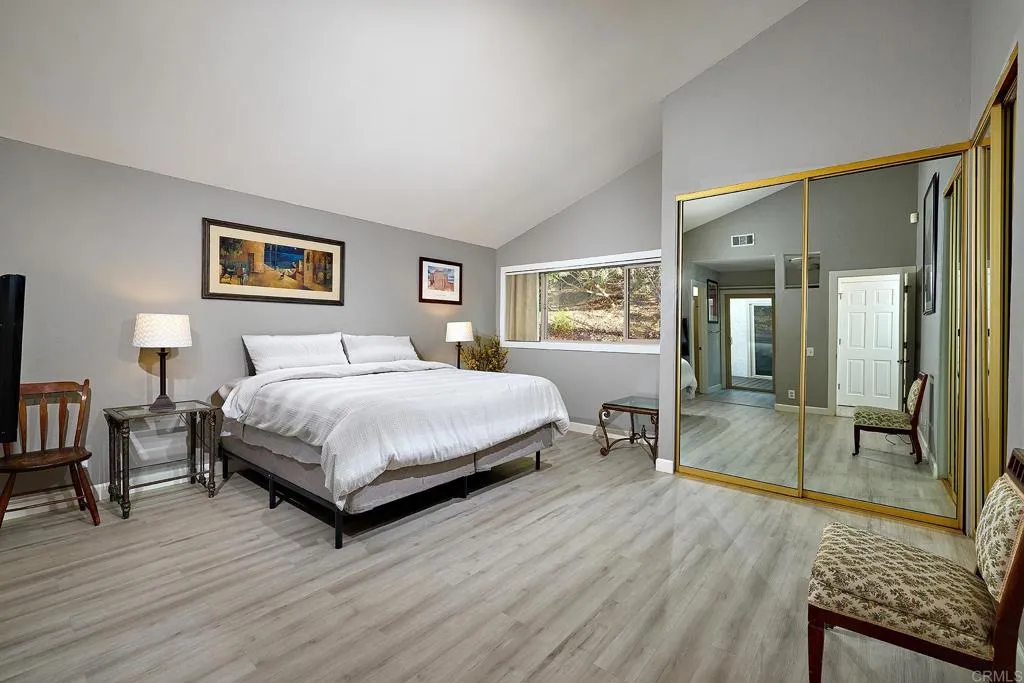 3347 Del Rio Court