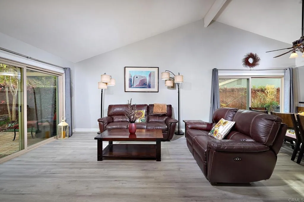 3347 Del Rio Court