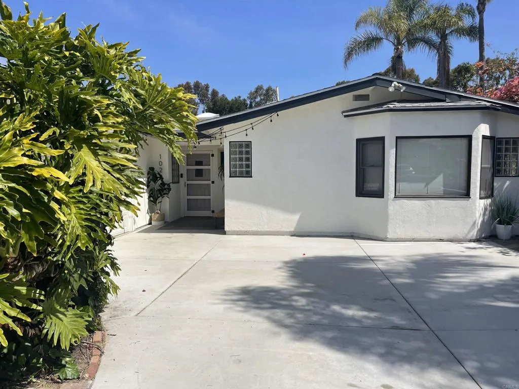 1028 San Andrade Drive