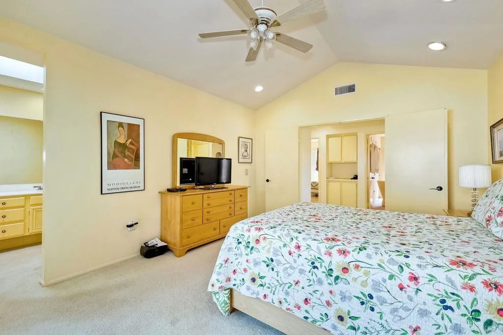1803 Autumn Place