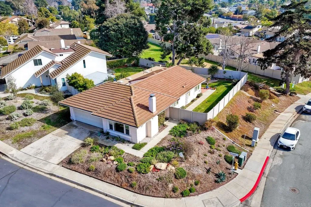 1803 Autumn Place