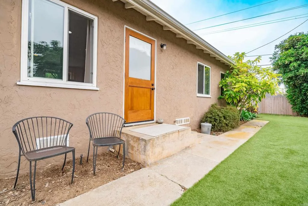 908 Stevens Avenue