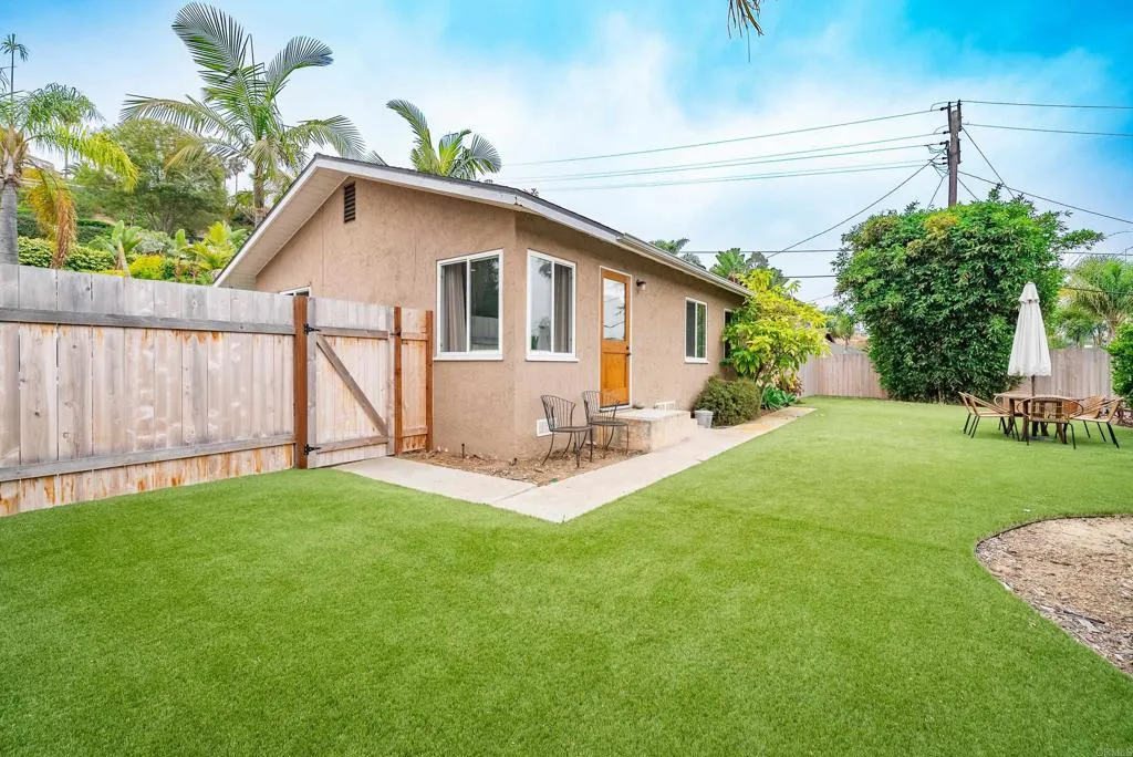 908 Stevens Avenue
