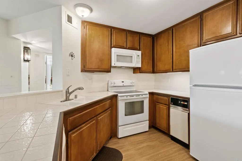 17607 Pomerado Unit 101, Rancho Bernardo (San Diego) Unit: 101