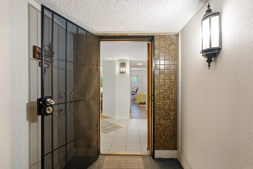17607 Pomerado Unit 101, Rancho Bernardo (San Diego) Unit: 101