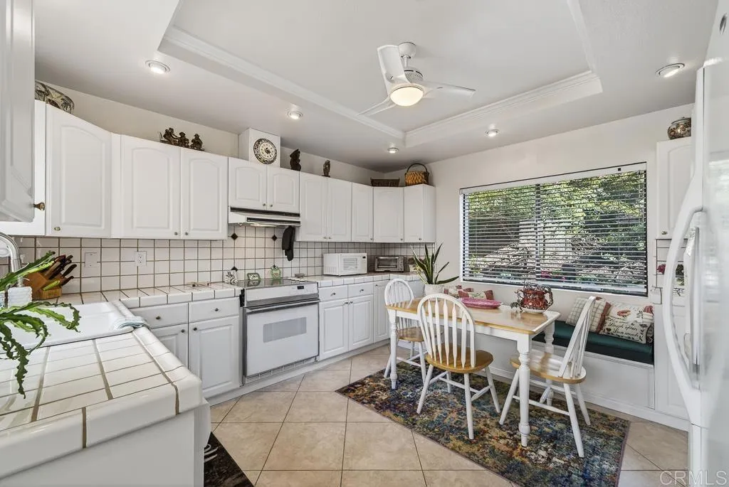 17721 Valle De Lobo