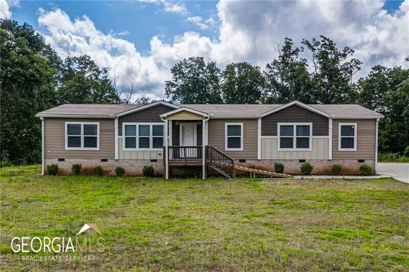 5247 Hog Mountain Road