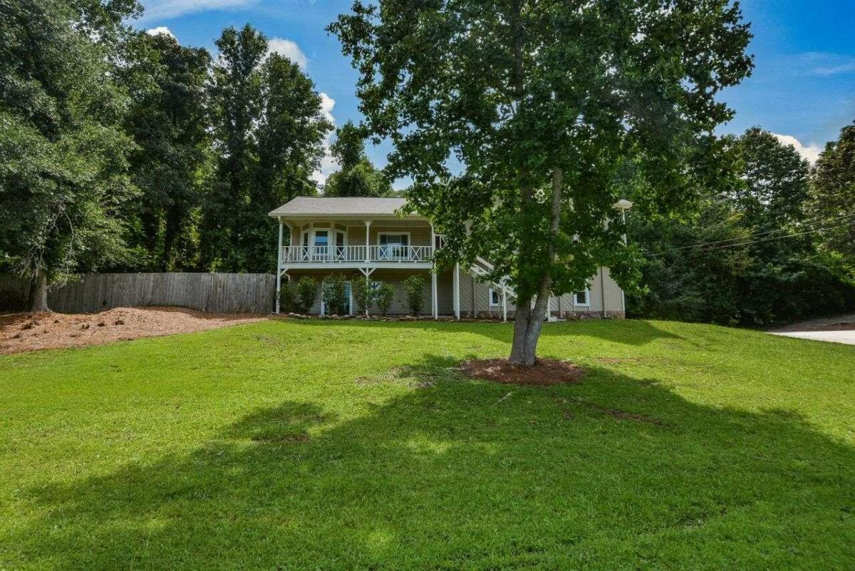 302 Scarlett Lane