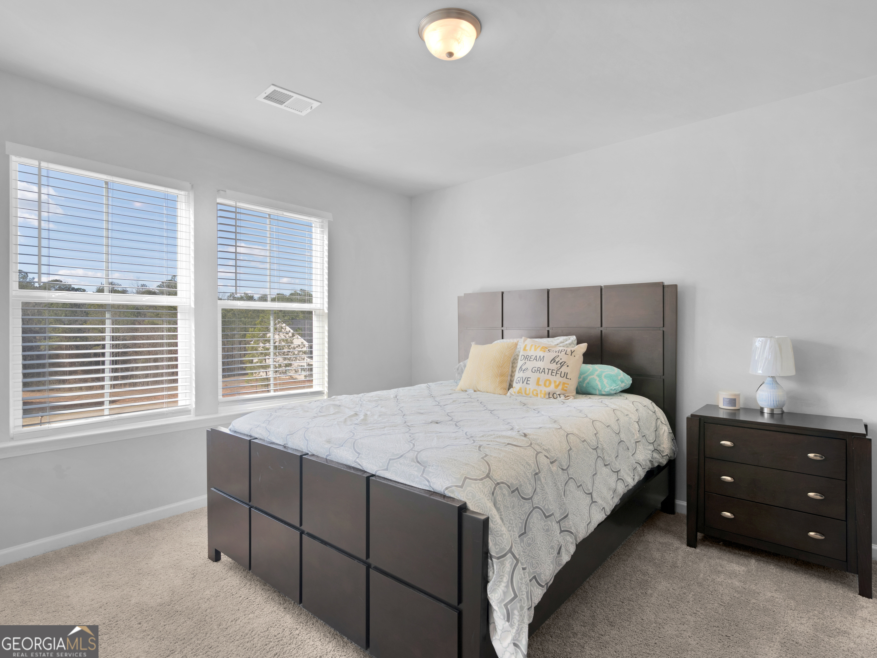 175 Ascott Trace