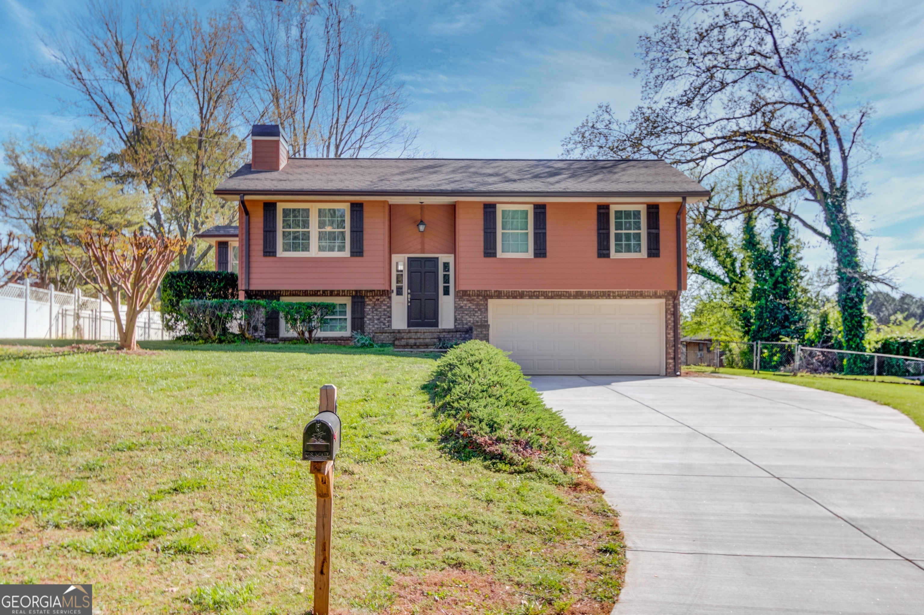 6319 Laurelwood Trail