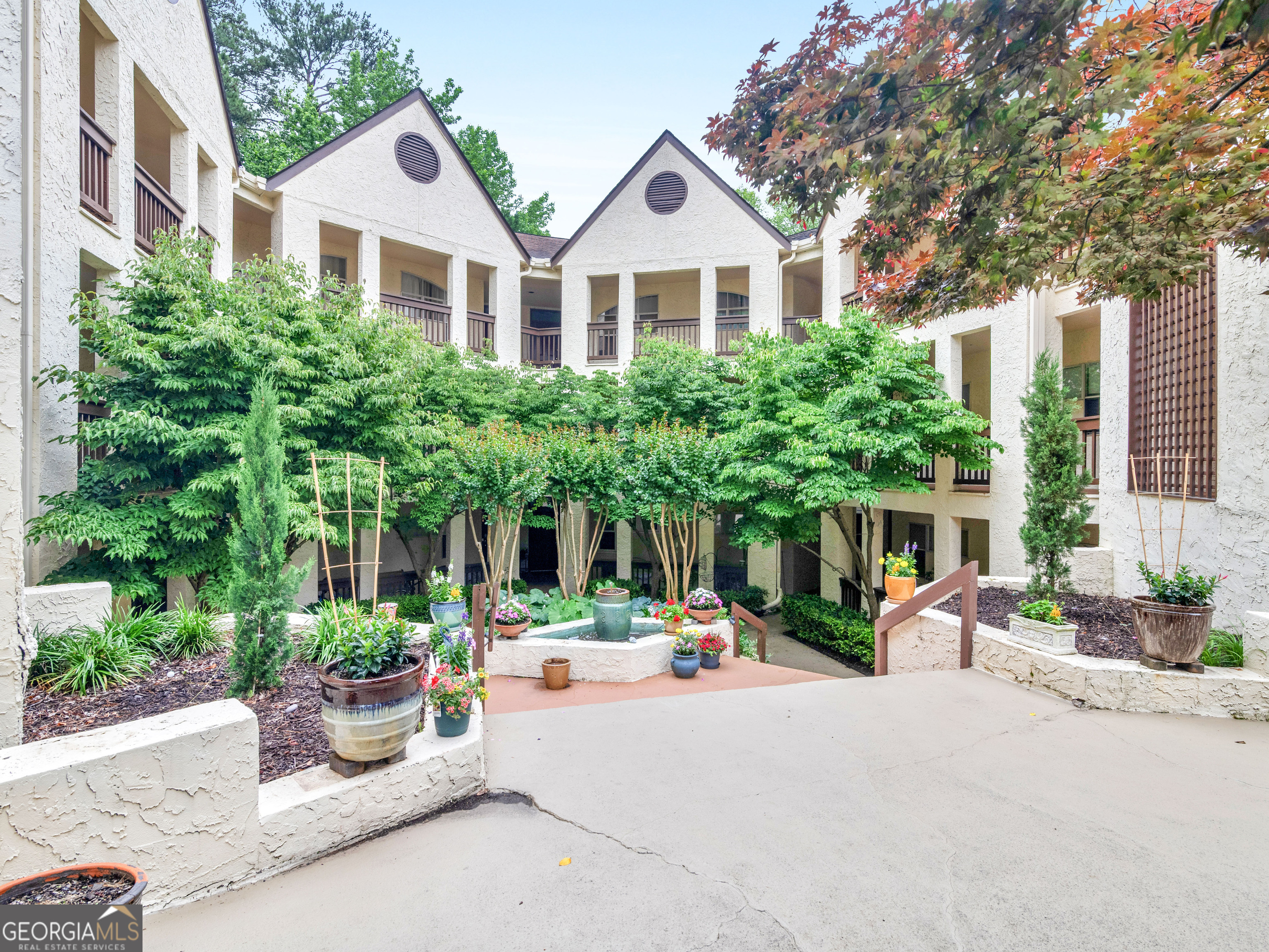453 Sherman Way