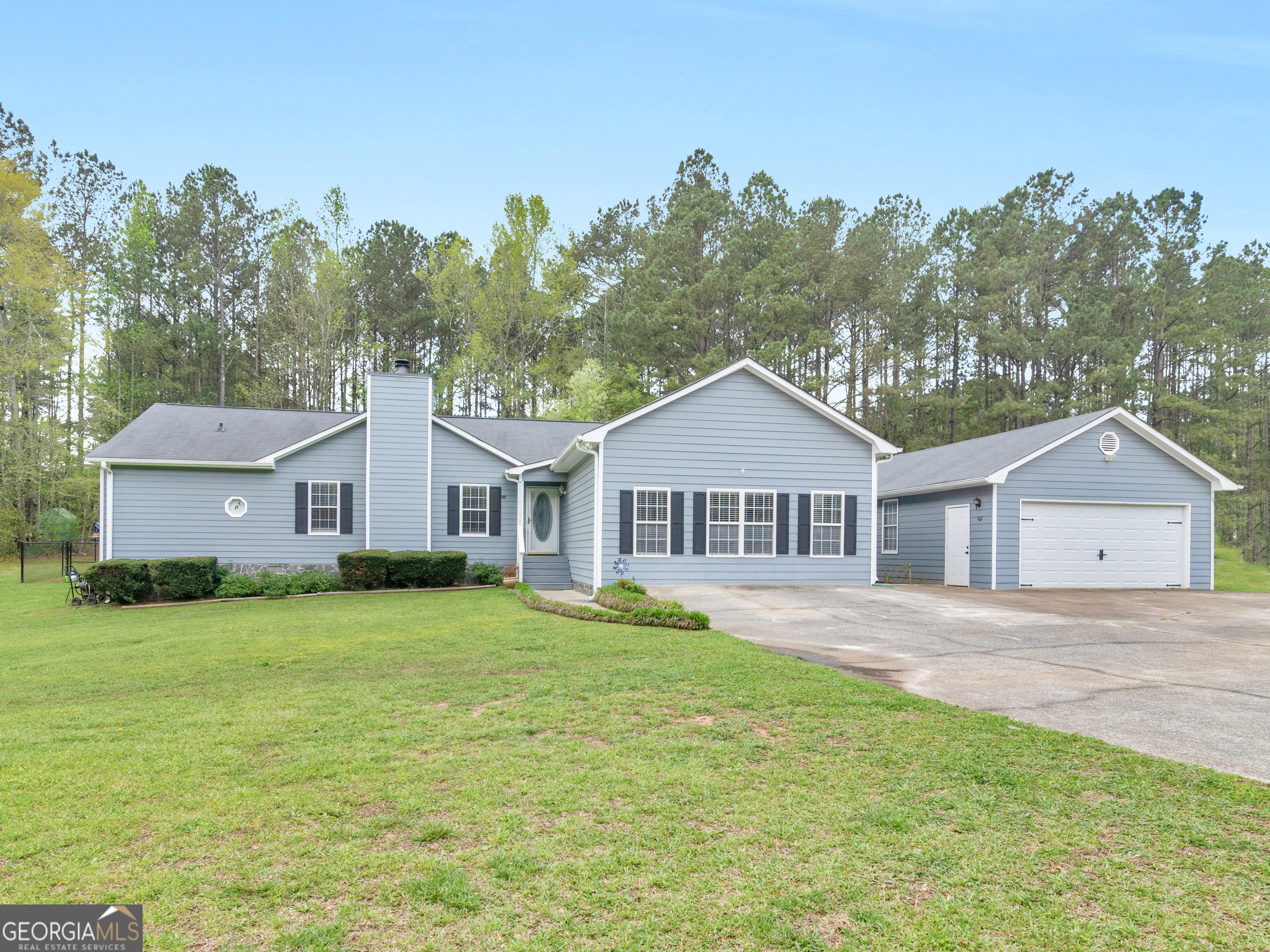 523 Grove Pointe Court