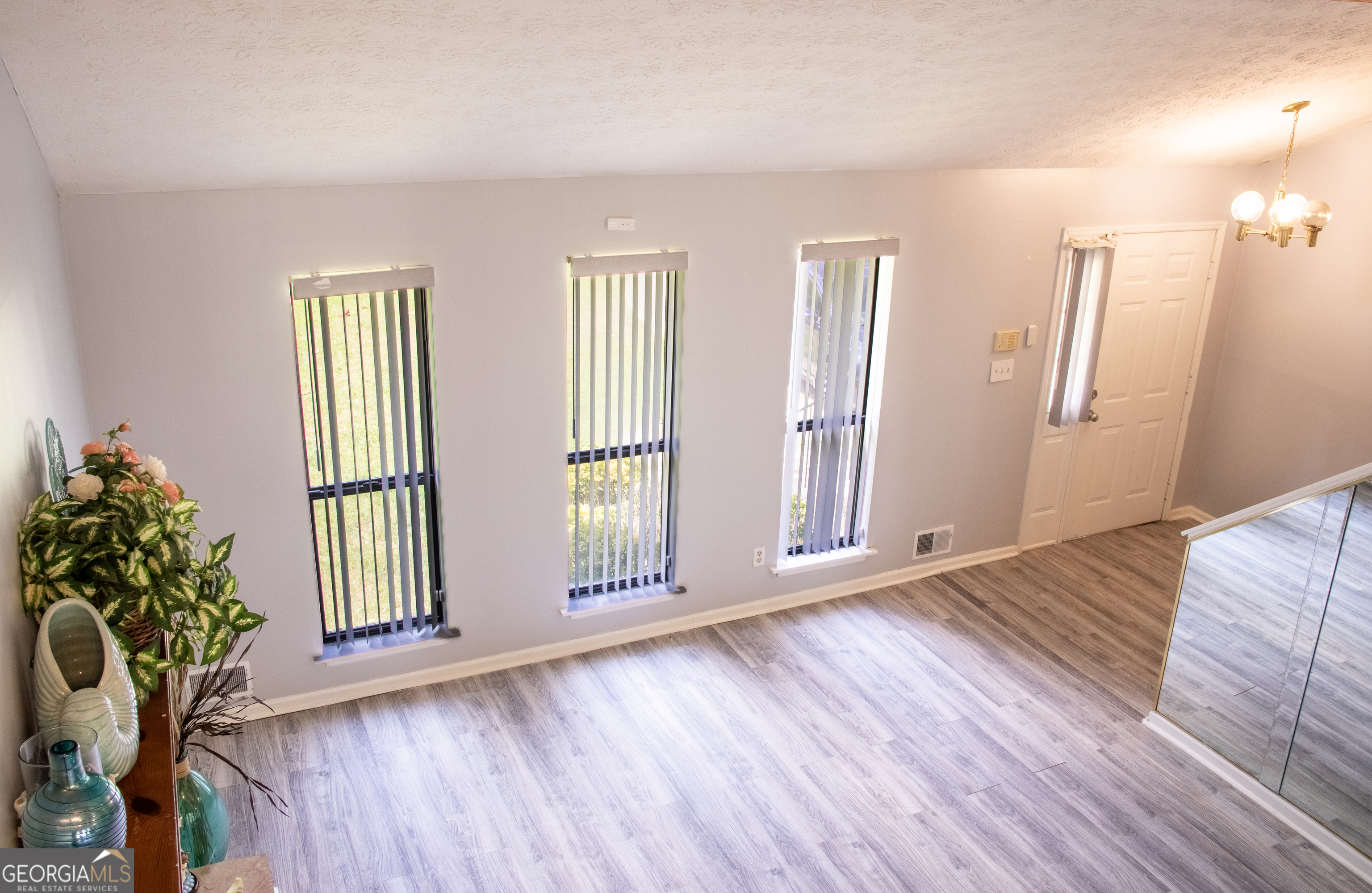 4090 Welcome All Terrace