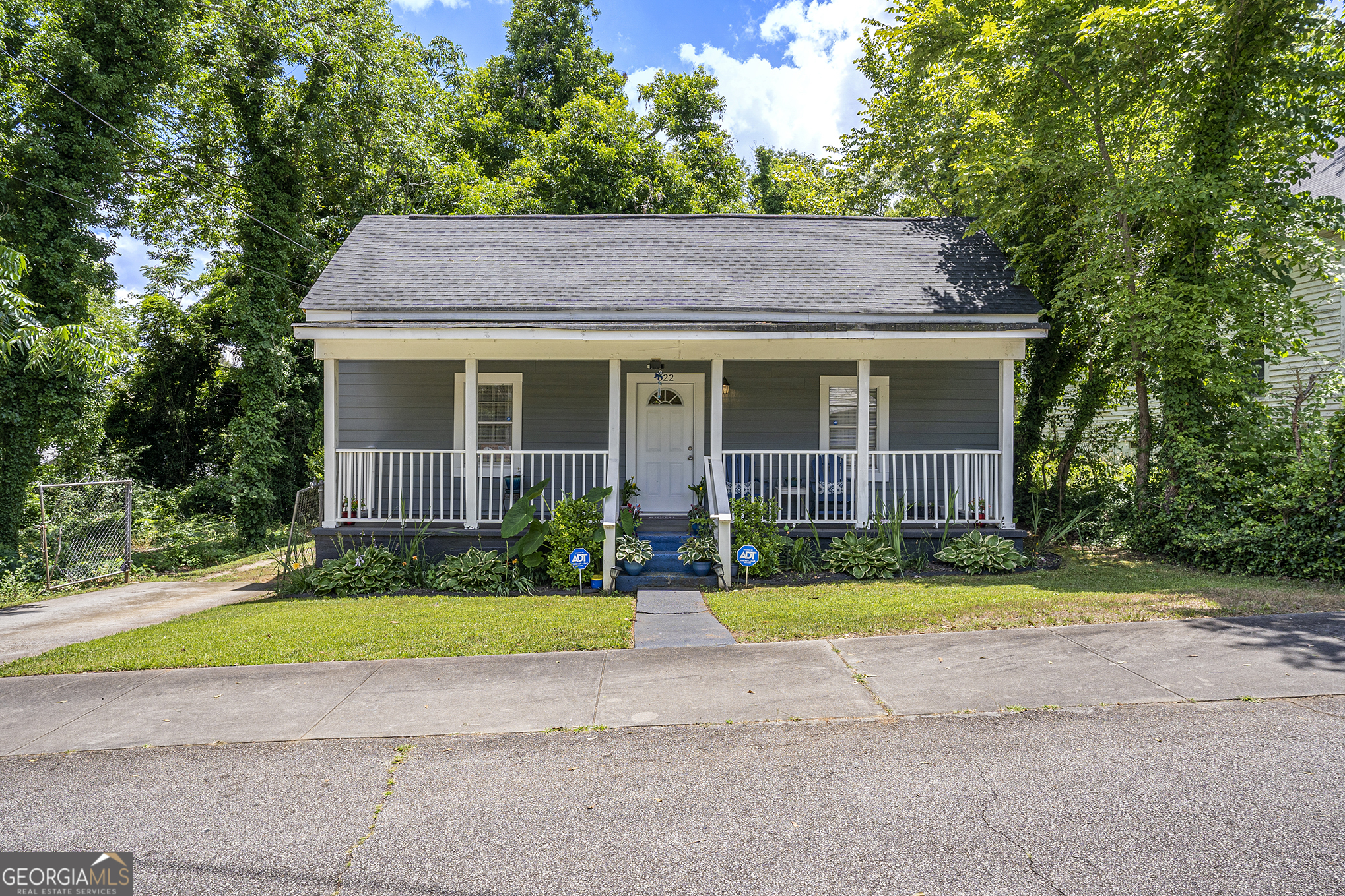 622 E Solomon Street