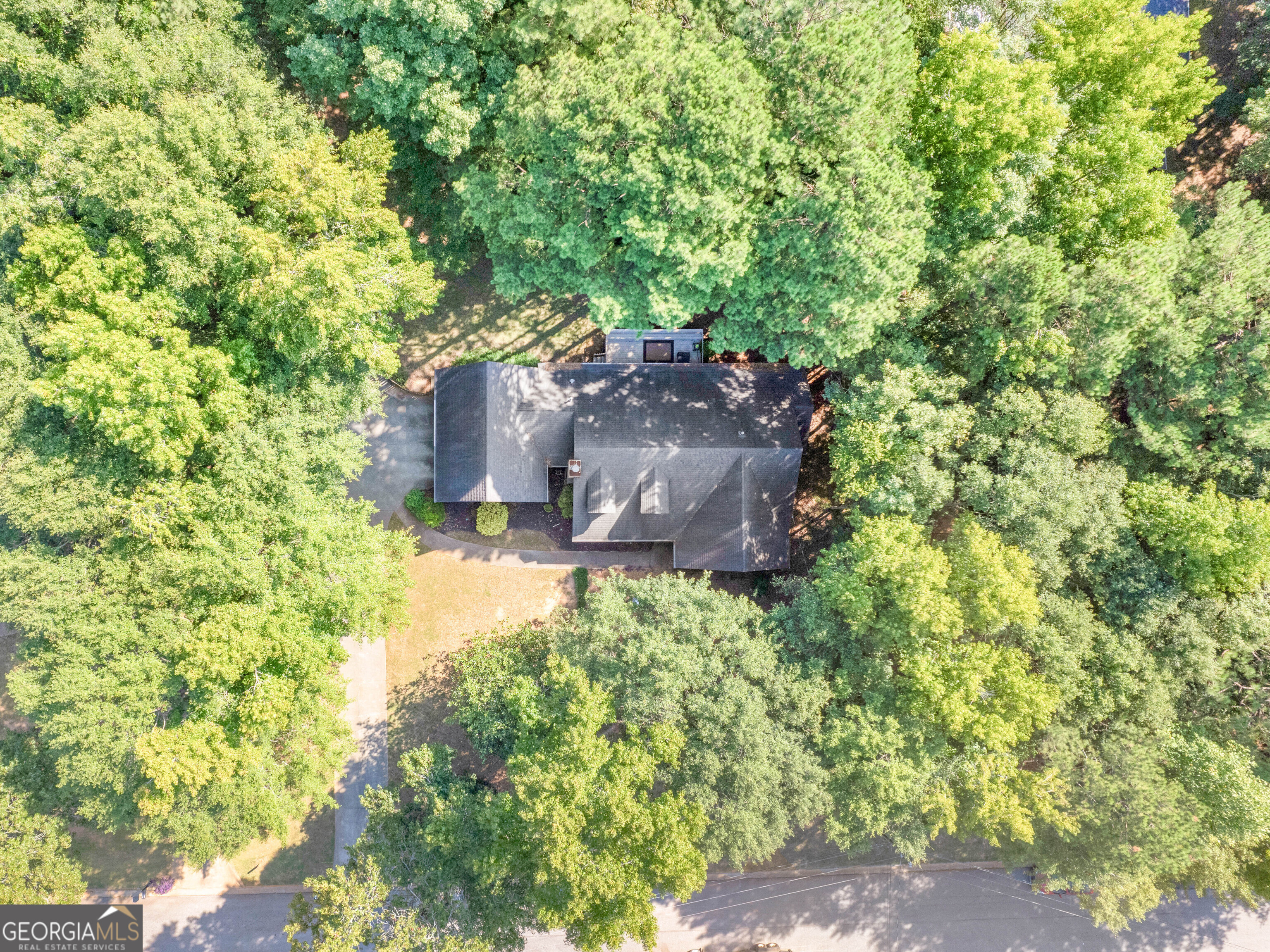 305 Country Lake Drive