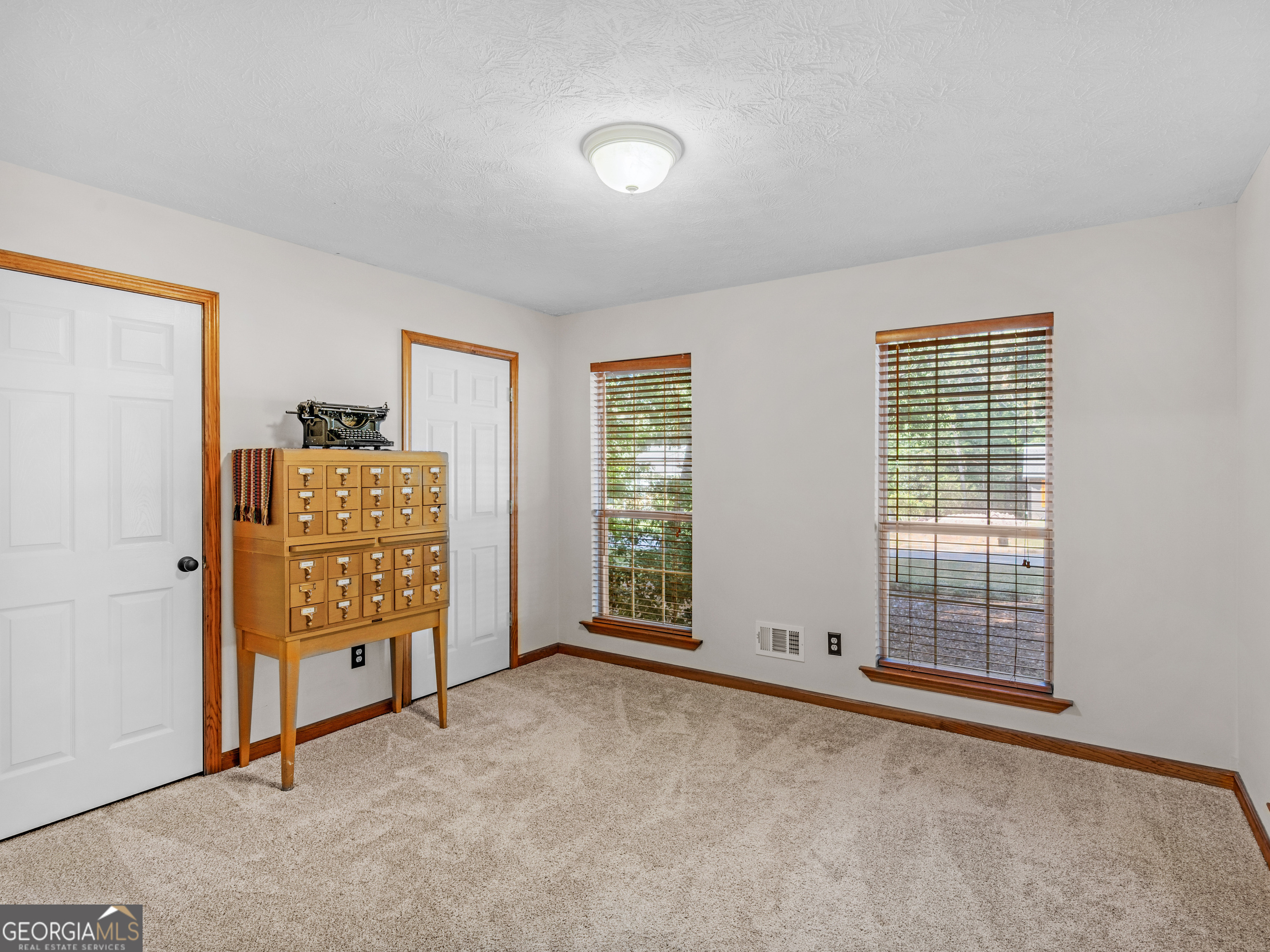 305 Country Lake Drive