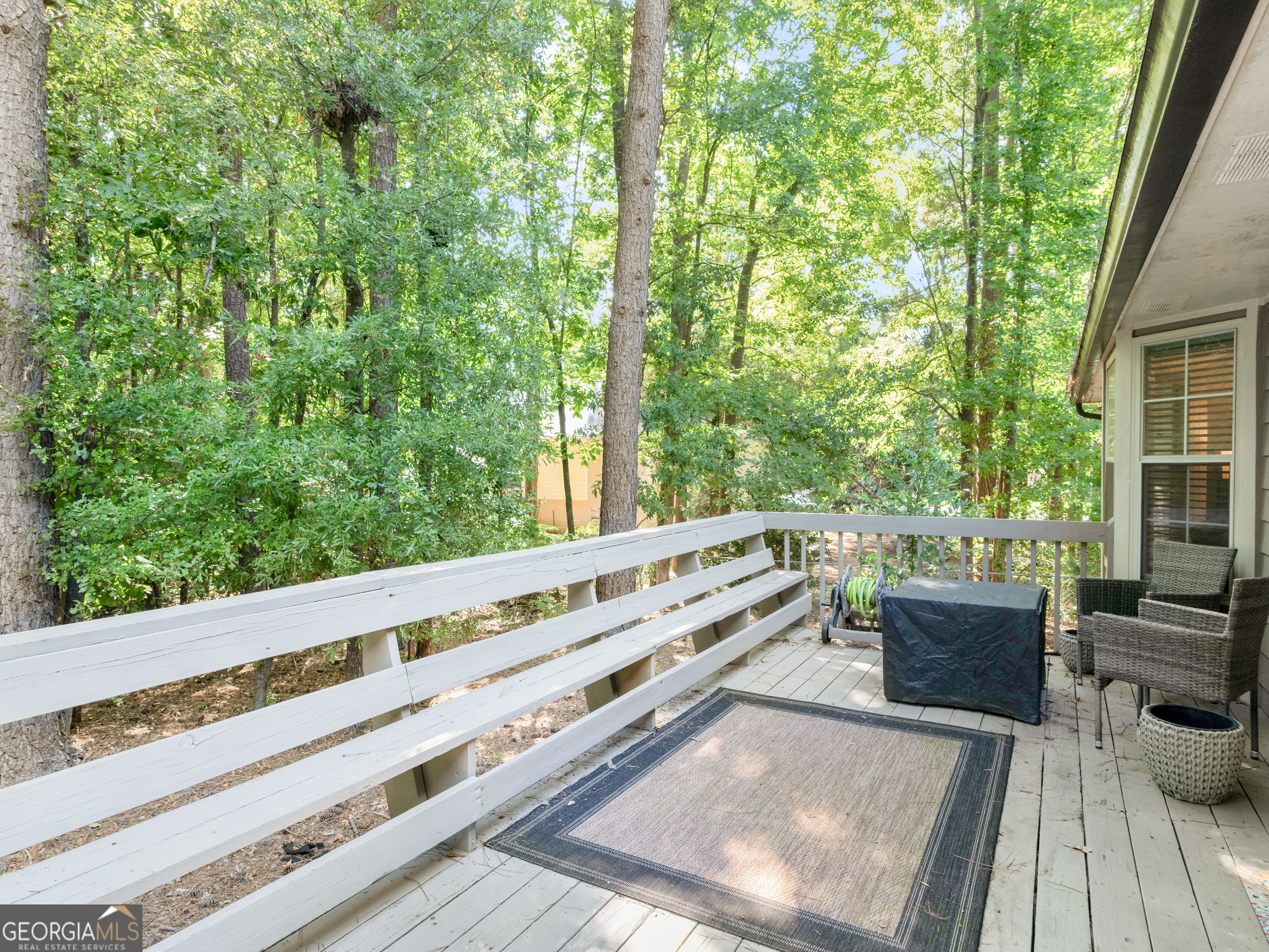305 Country Lake Drive