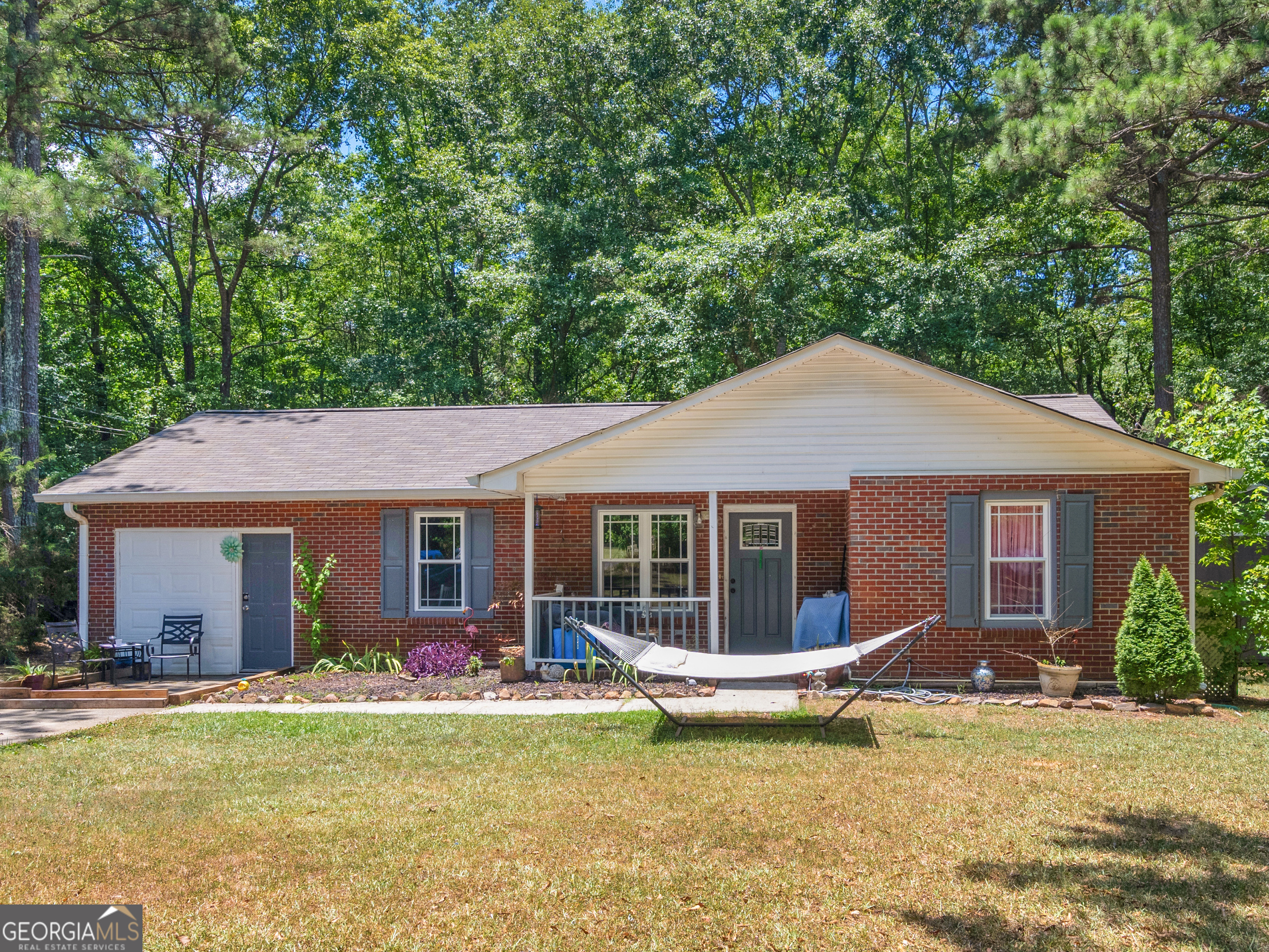 301 Russells Road
