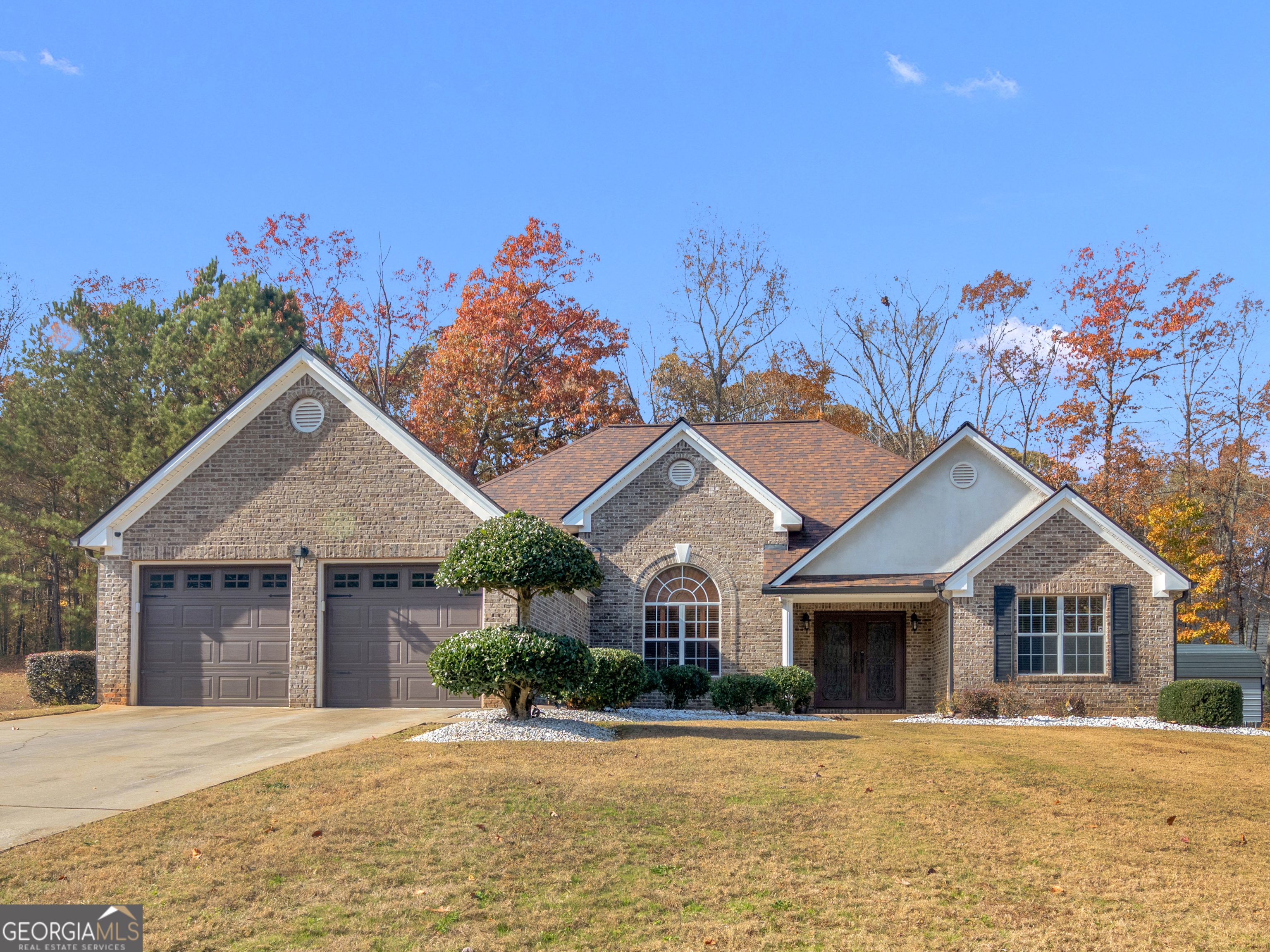 93 Lakesprings Drive