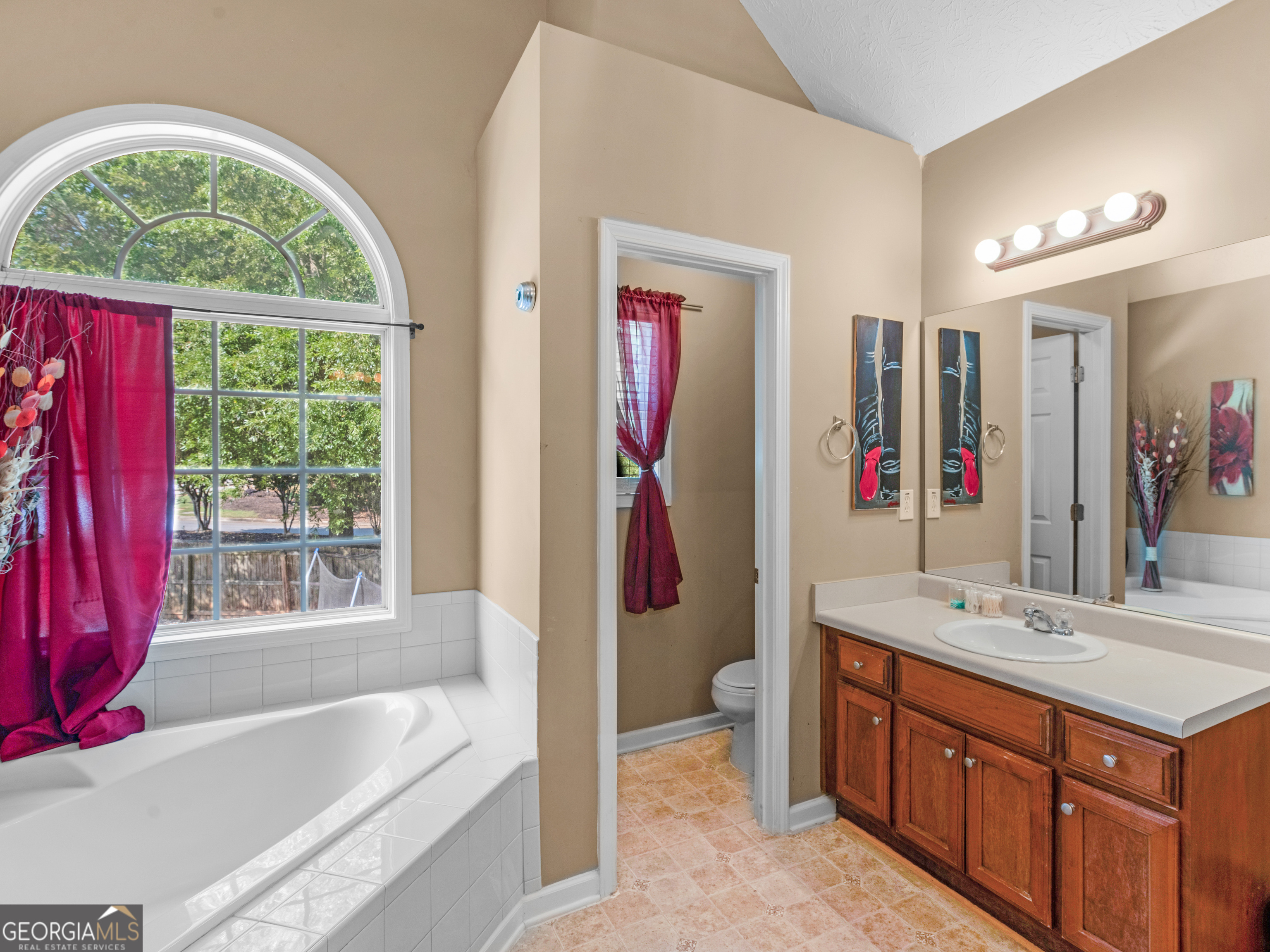 2169 Parador Bend
