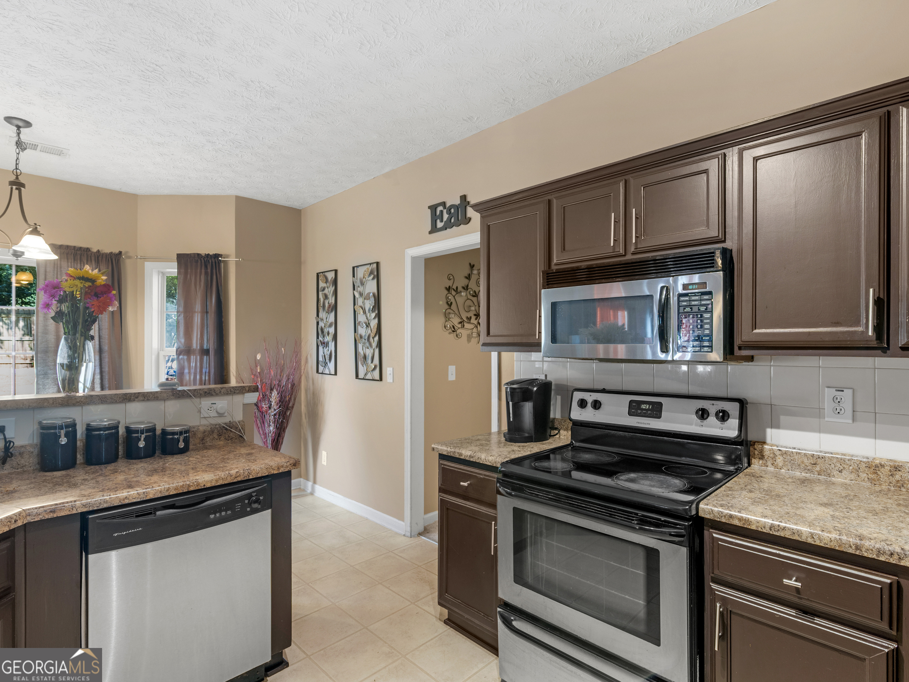2169 Parador Bend