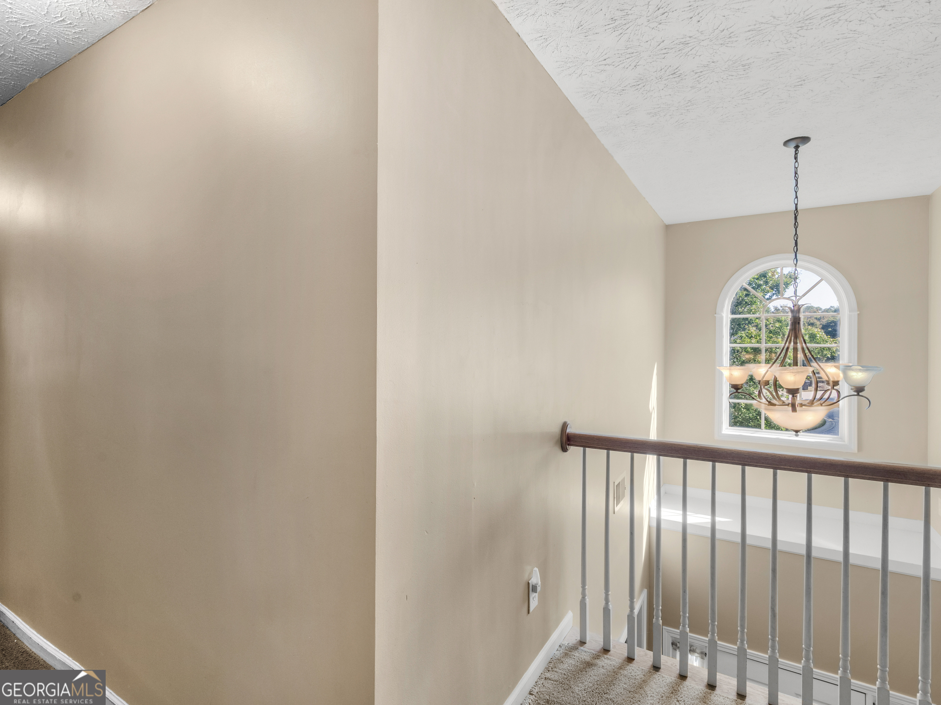2169 Parador Bend
