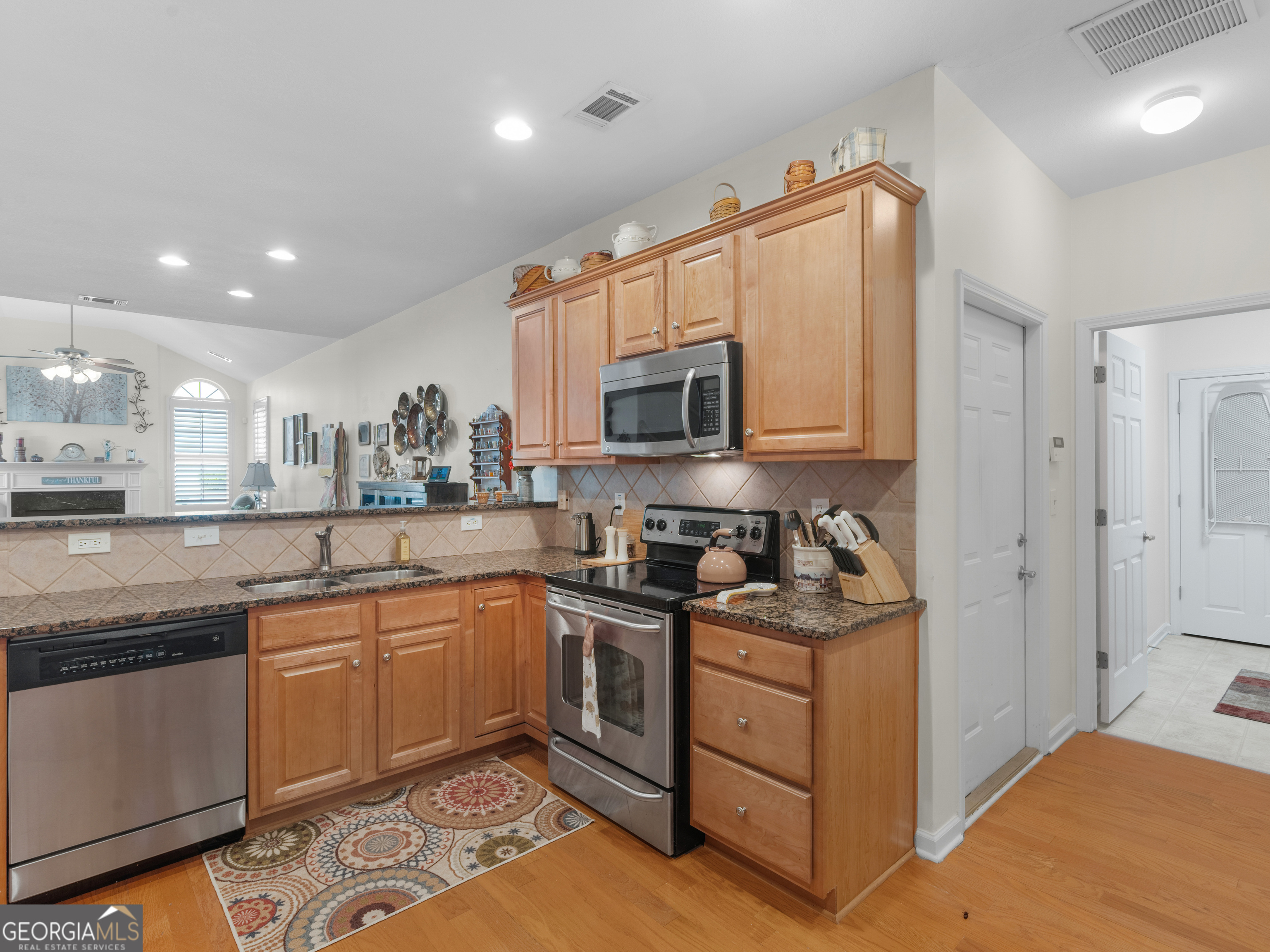307 Gladstone Drive