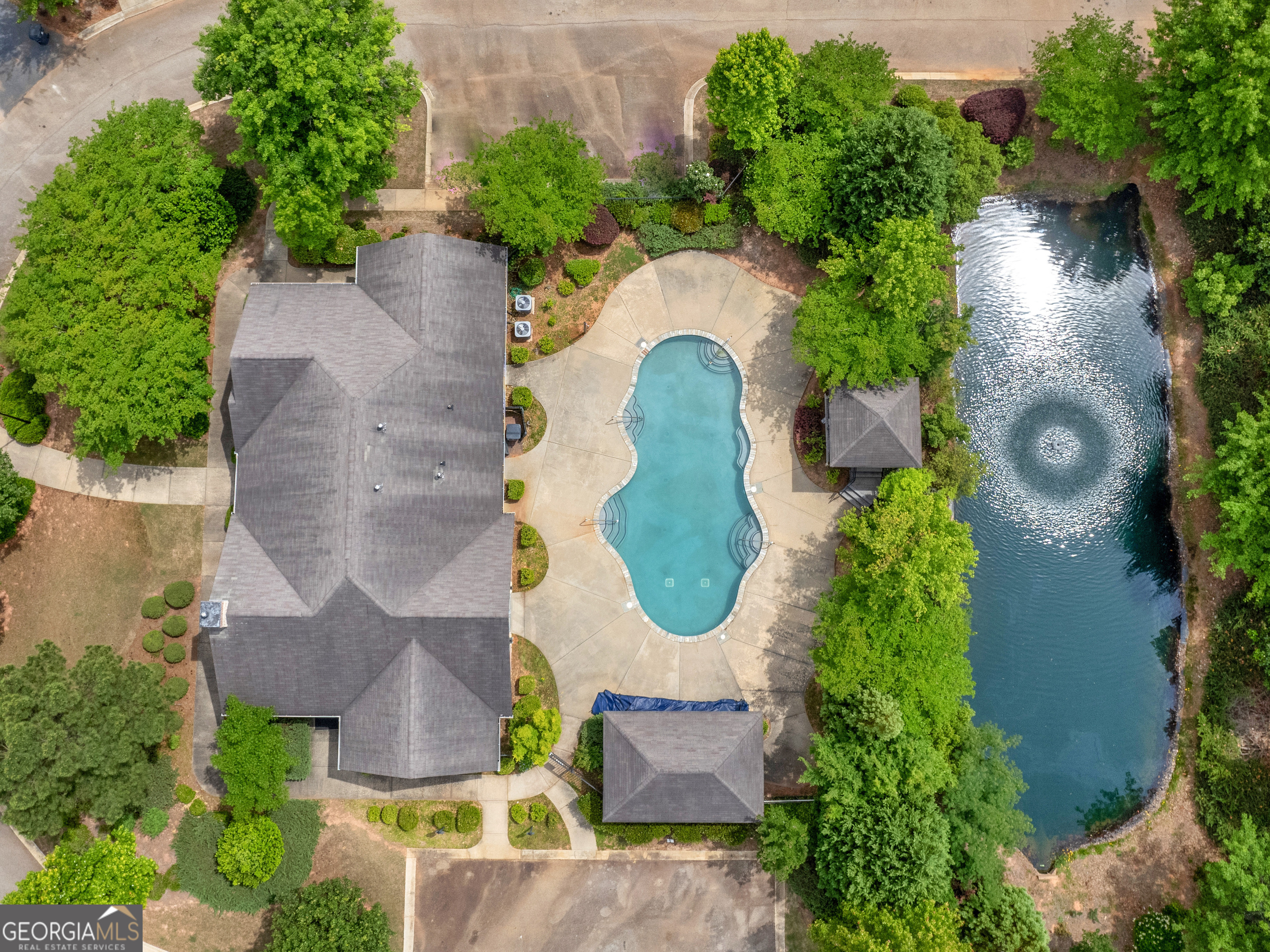 307 Gladstone Drive
