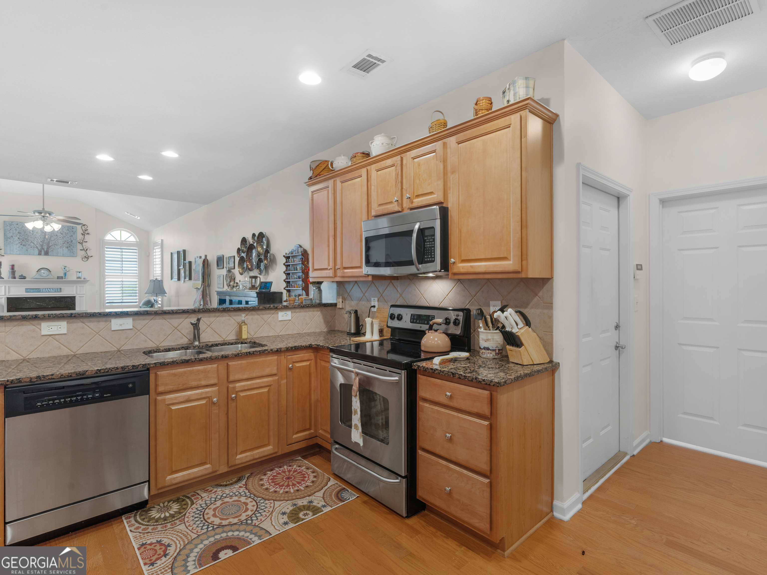 307 Gladstone Drive