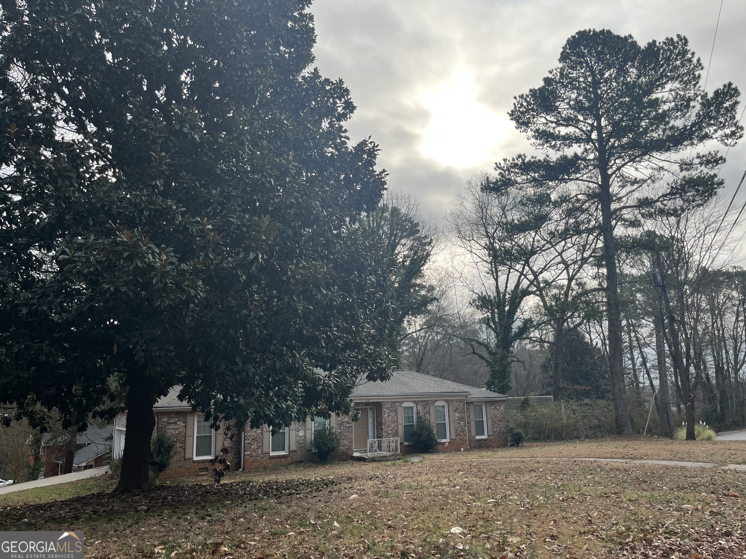 676 Bralorne Drive