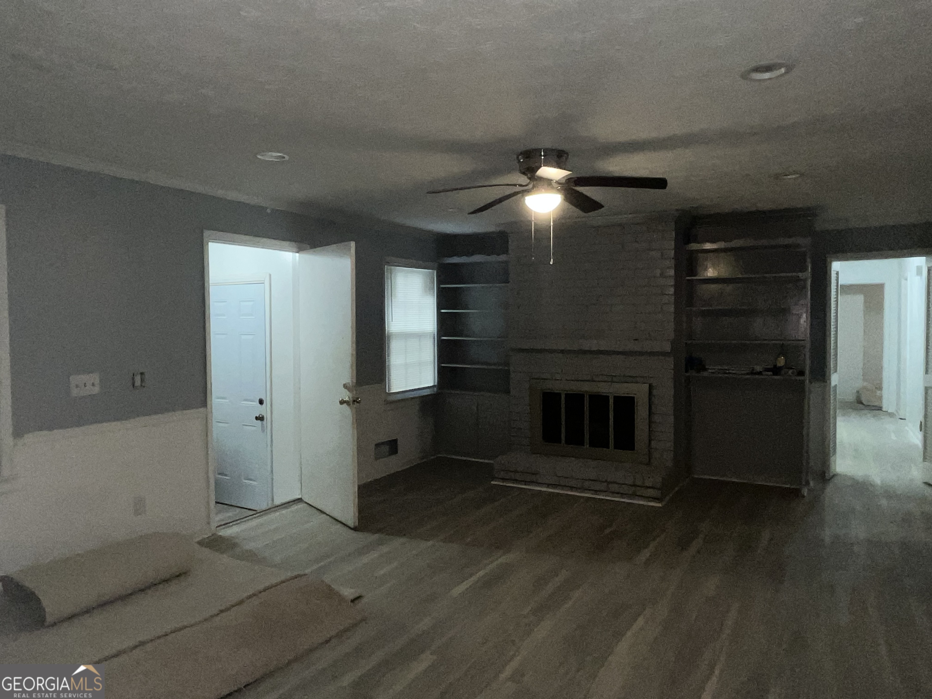 676 Bralorne Drive