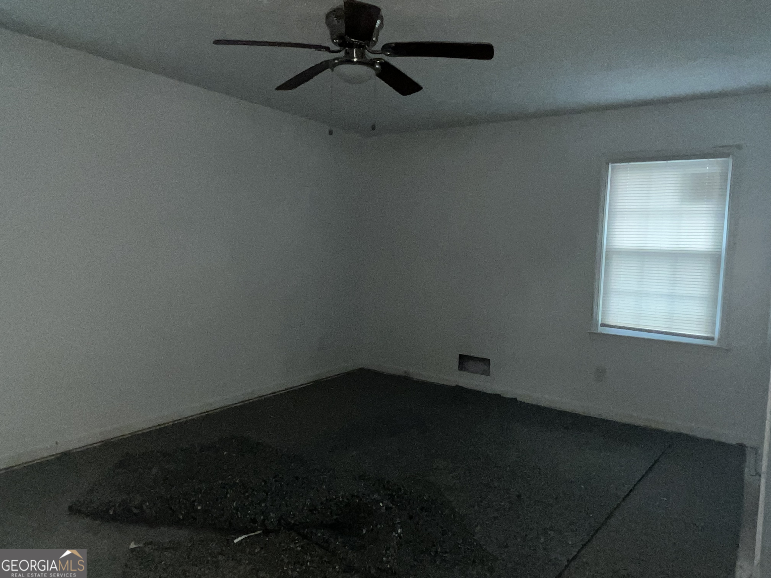 676 Bralorne Drive