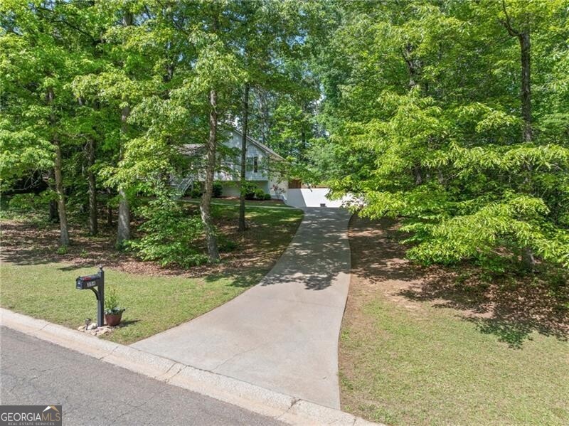 354 Kerry Drive