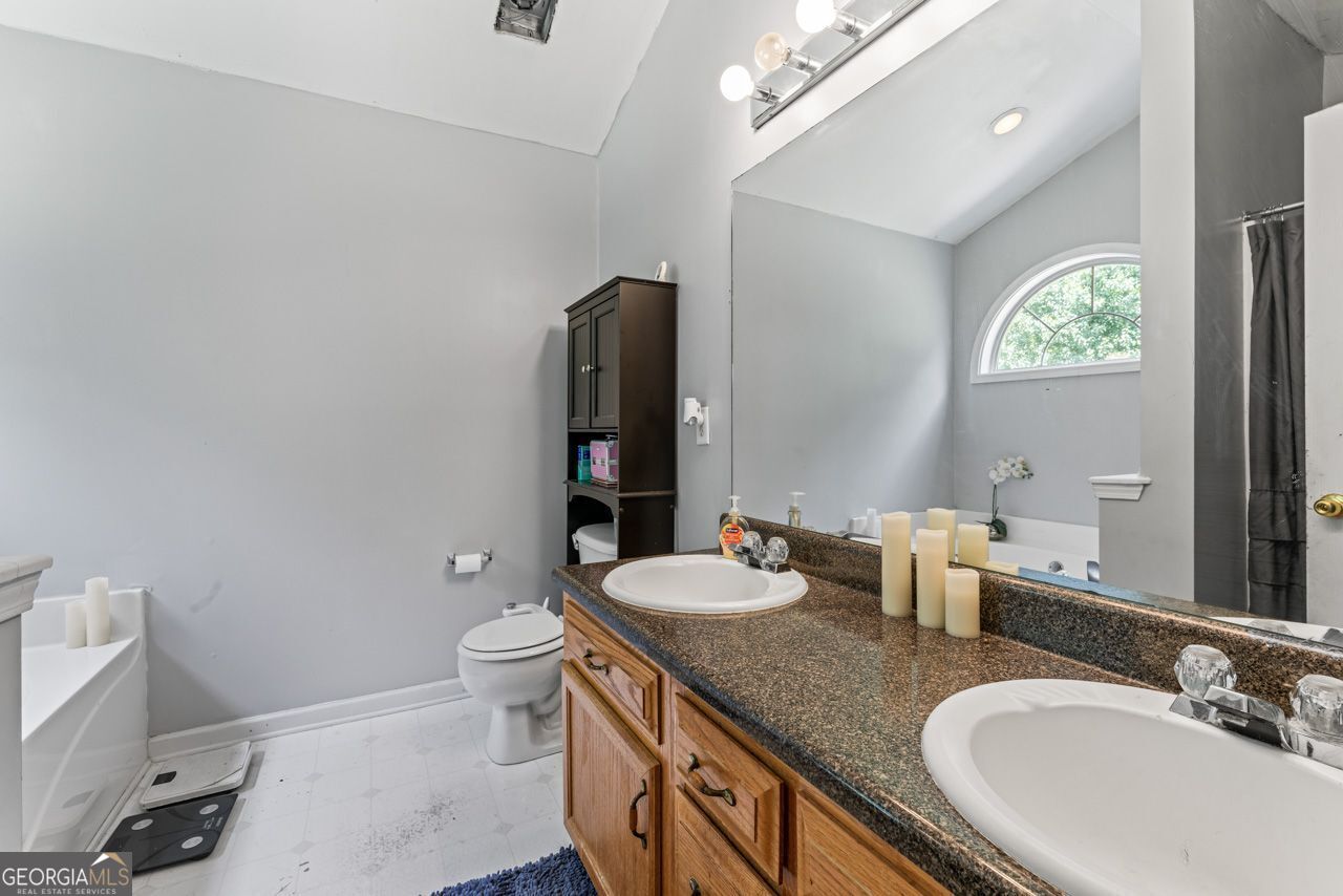 5832 Whitney Way