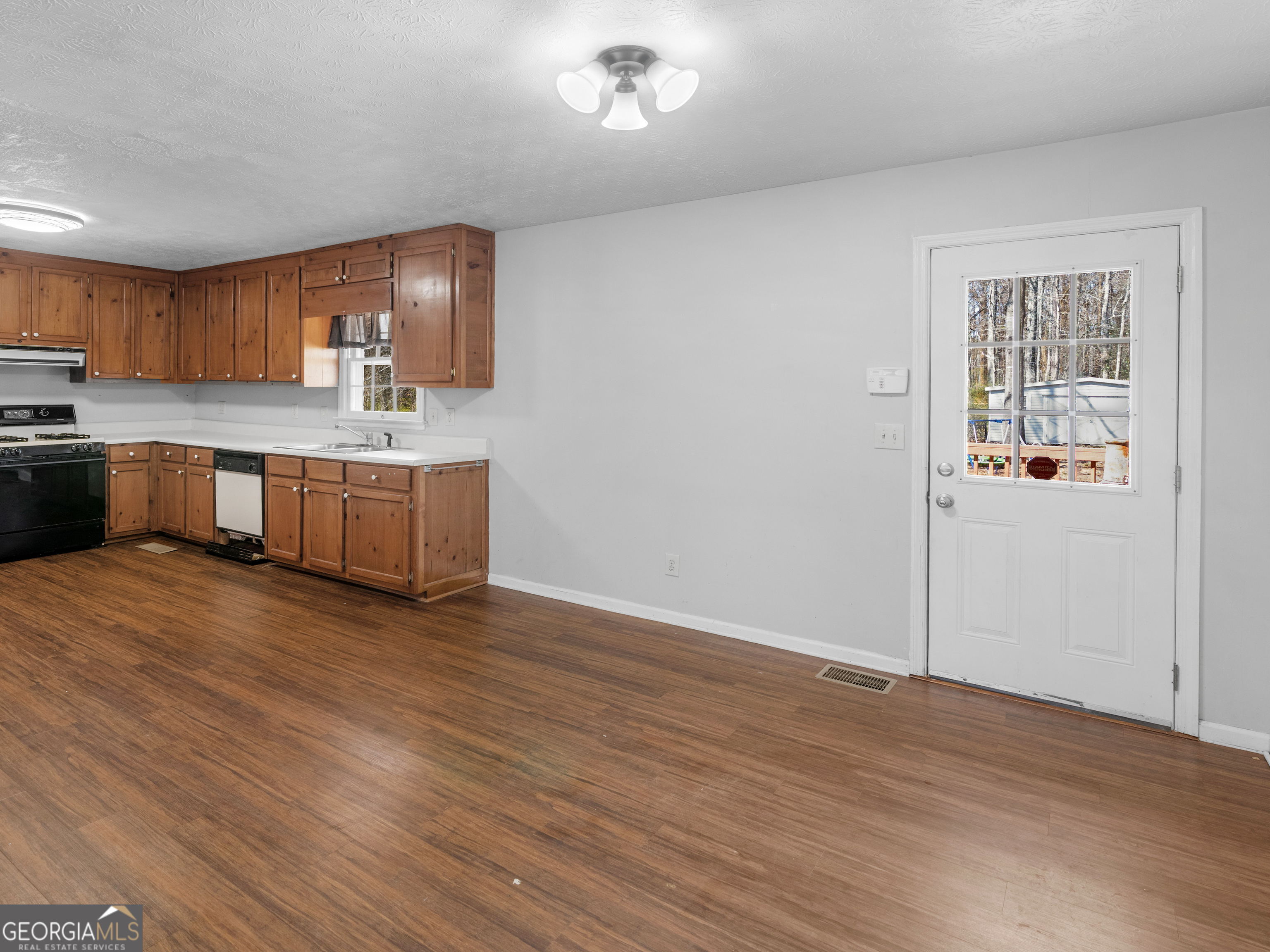 530 Welcome Road