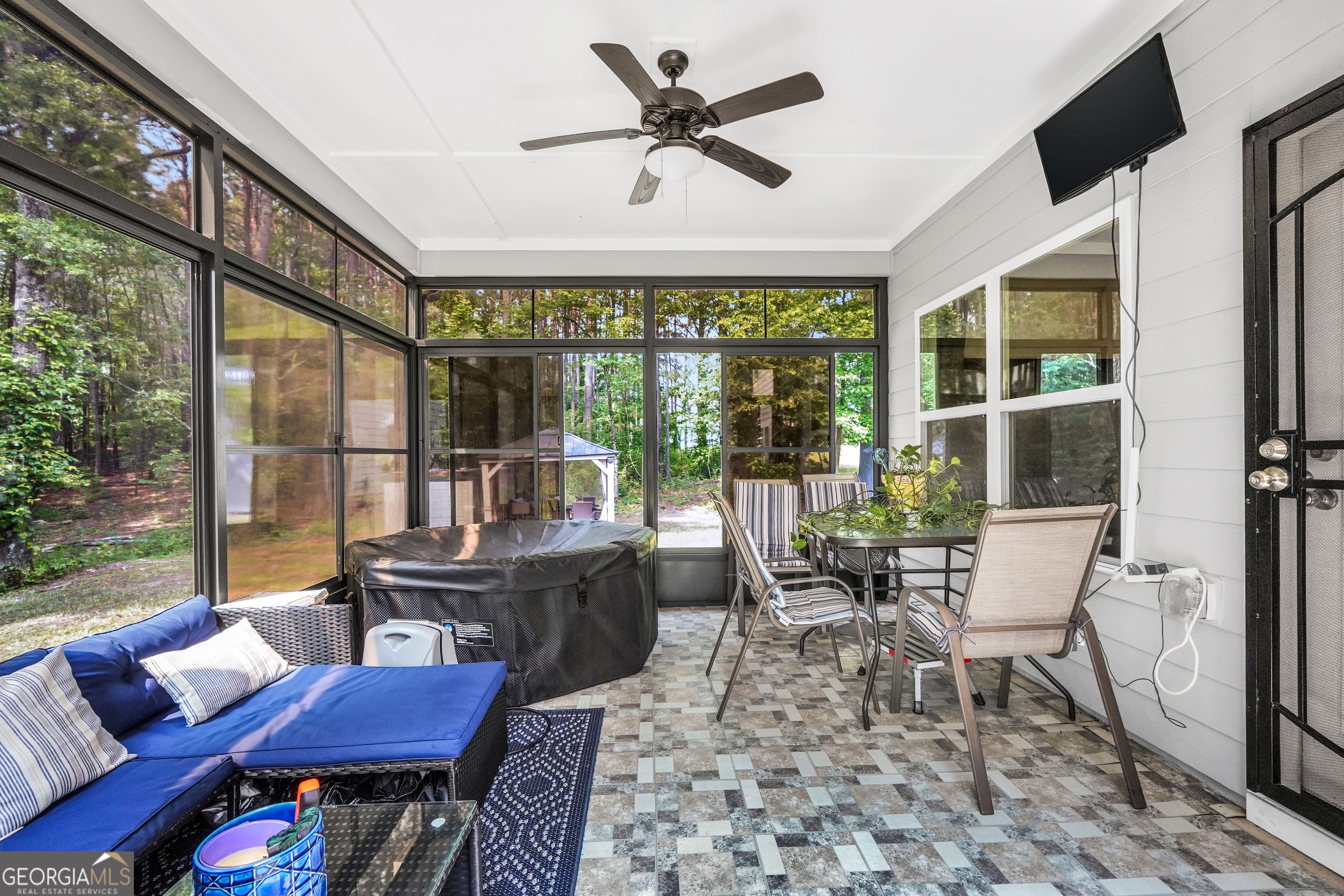 800 Rockhouse Road