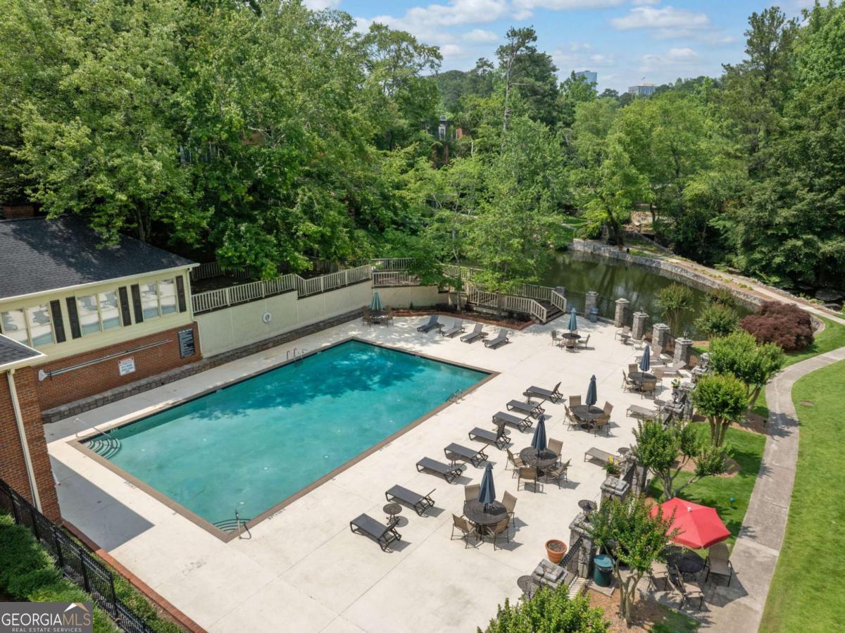 23307 Plantation Drive NE