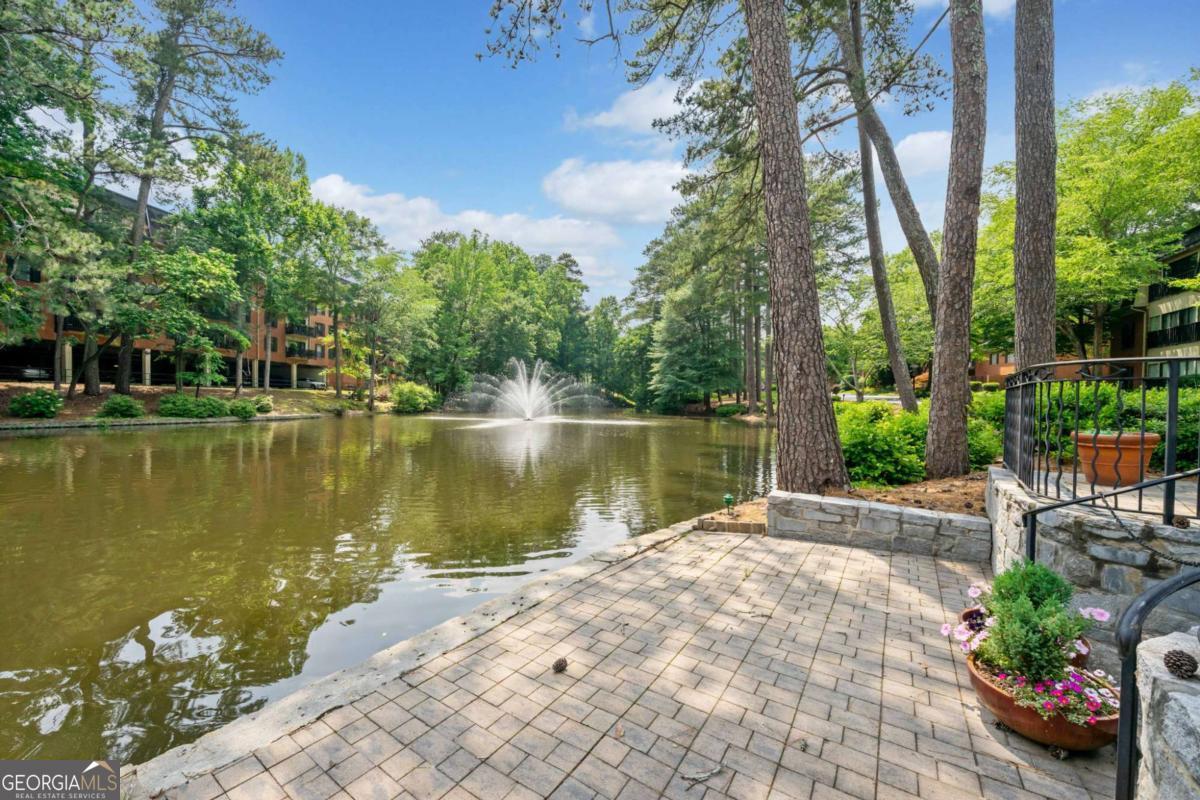 23307 Plantation Drive NE