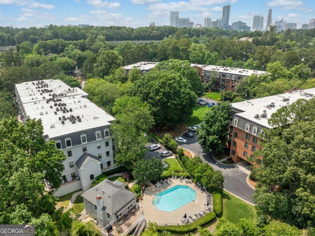 23307 Plantation Drive NE