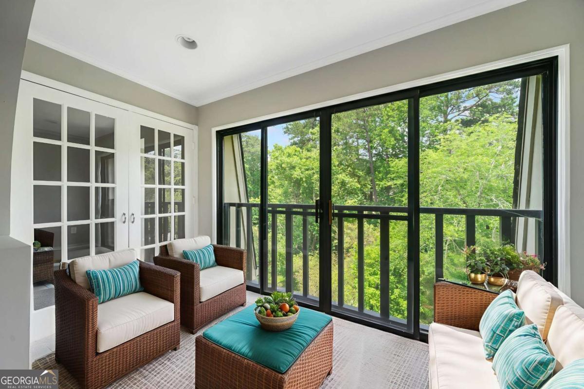 23307 Plantation Drive NE