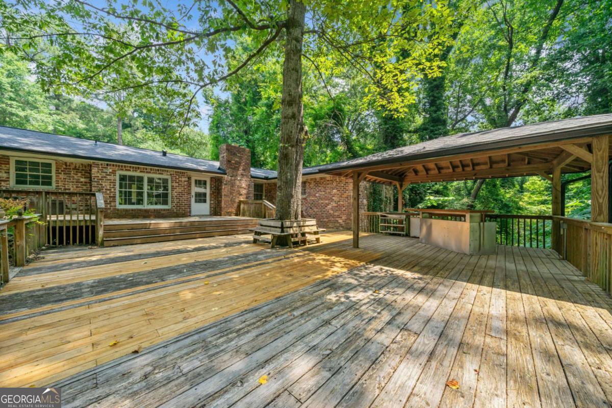 2173 Tanglewood Trail NE