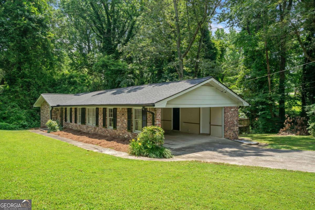 2173 Tanglewood Trail NE