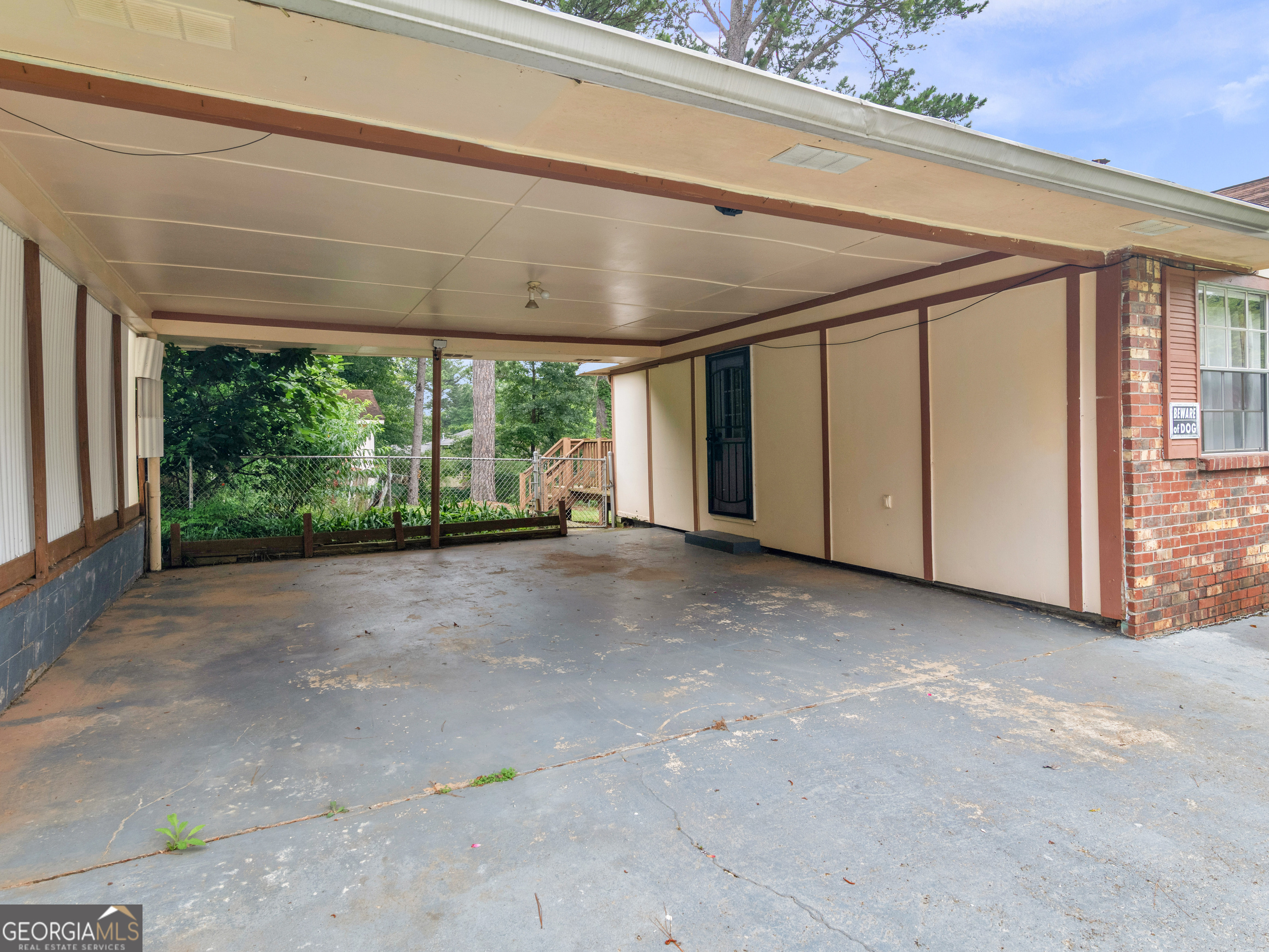 8310 Meridian Drive