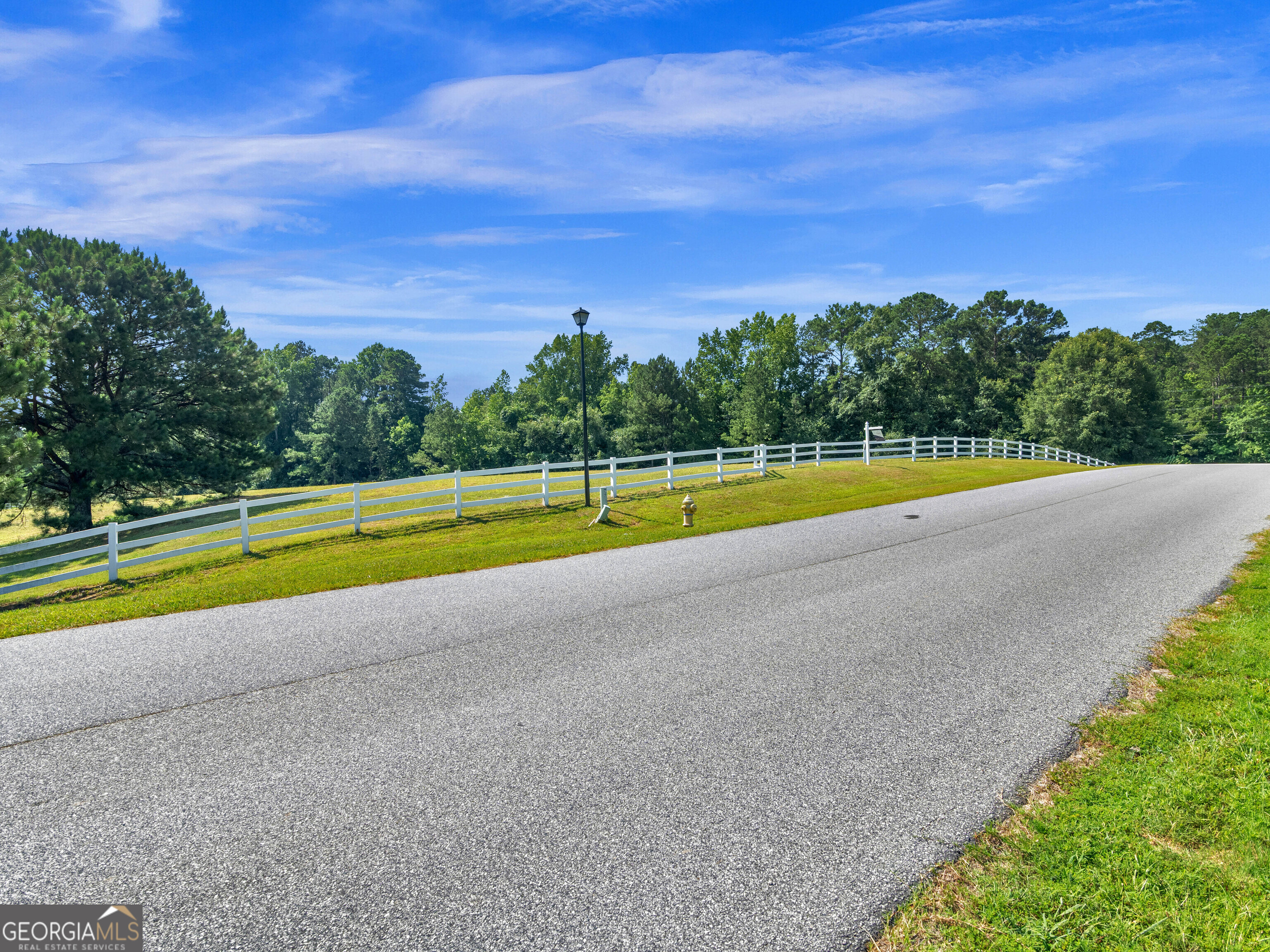 10 Longview Drive