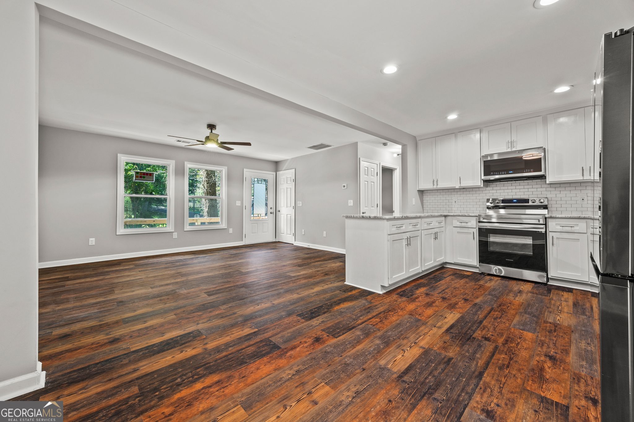 53 Lucia Drive SE